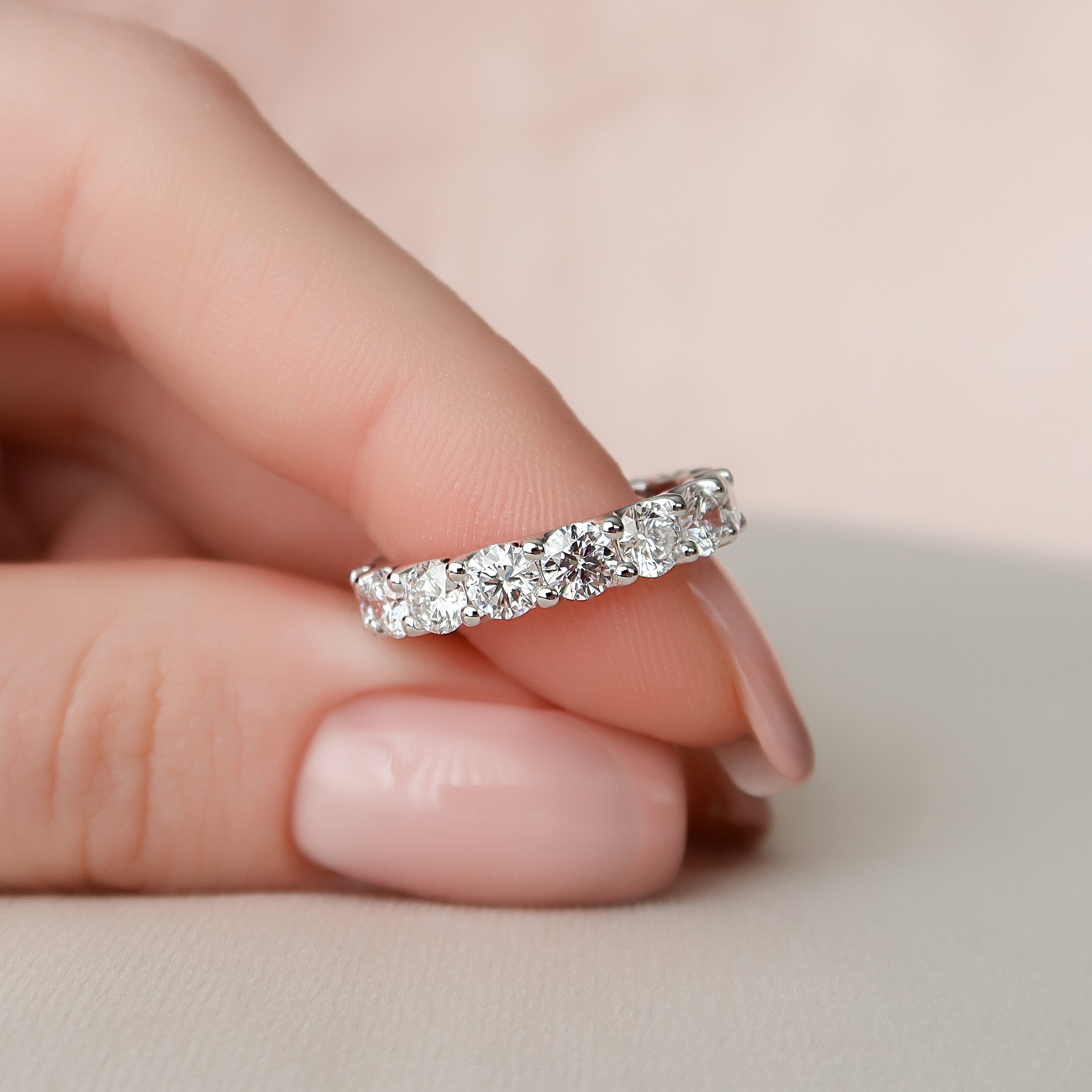 4ct Dari Round Cut Moissanite Ring - Silver