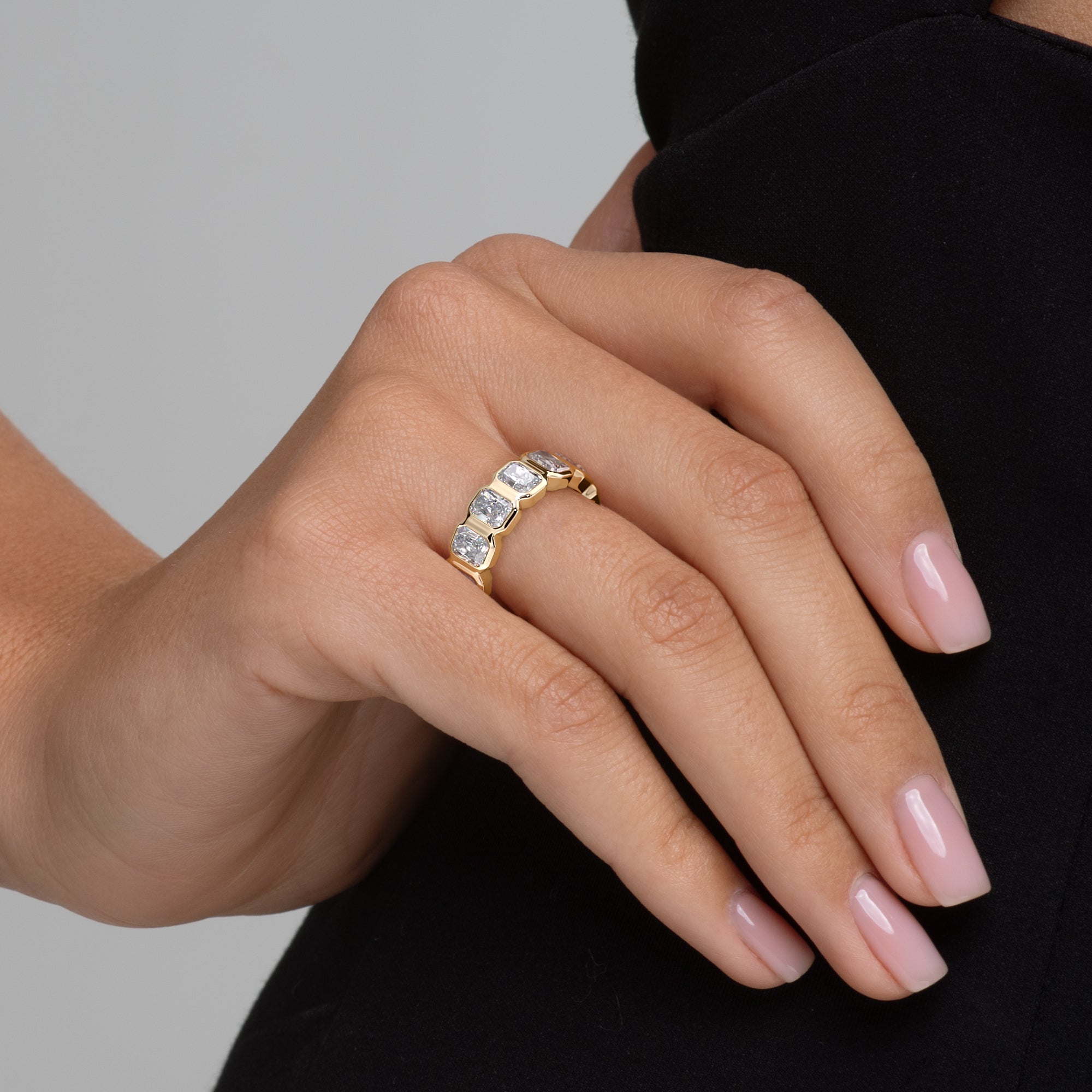 5ct Vida Round Cut Moissanite Ring - Gold