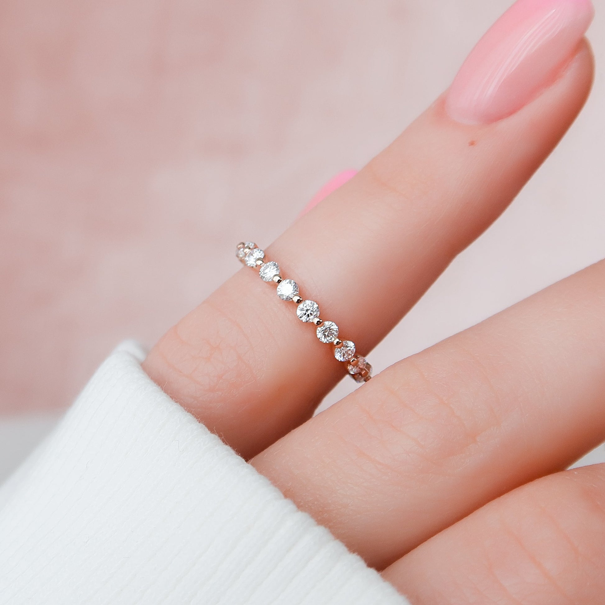 1ct Emilinda Round Cut Moissanite Ring - Rose Gold