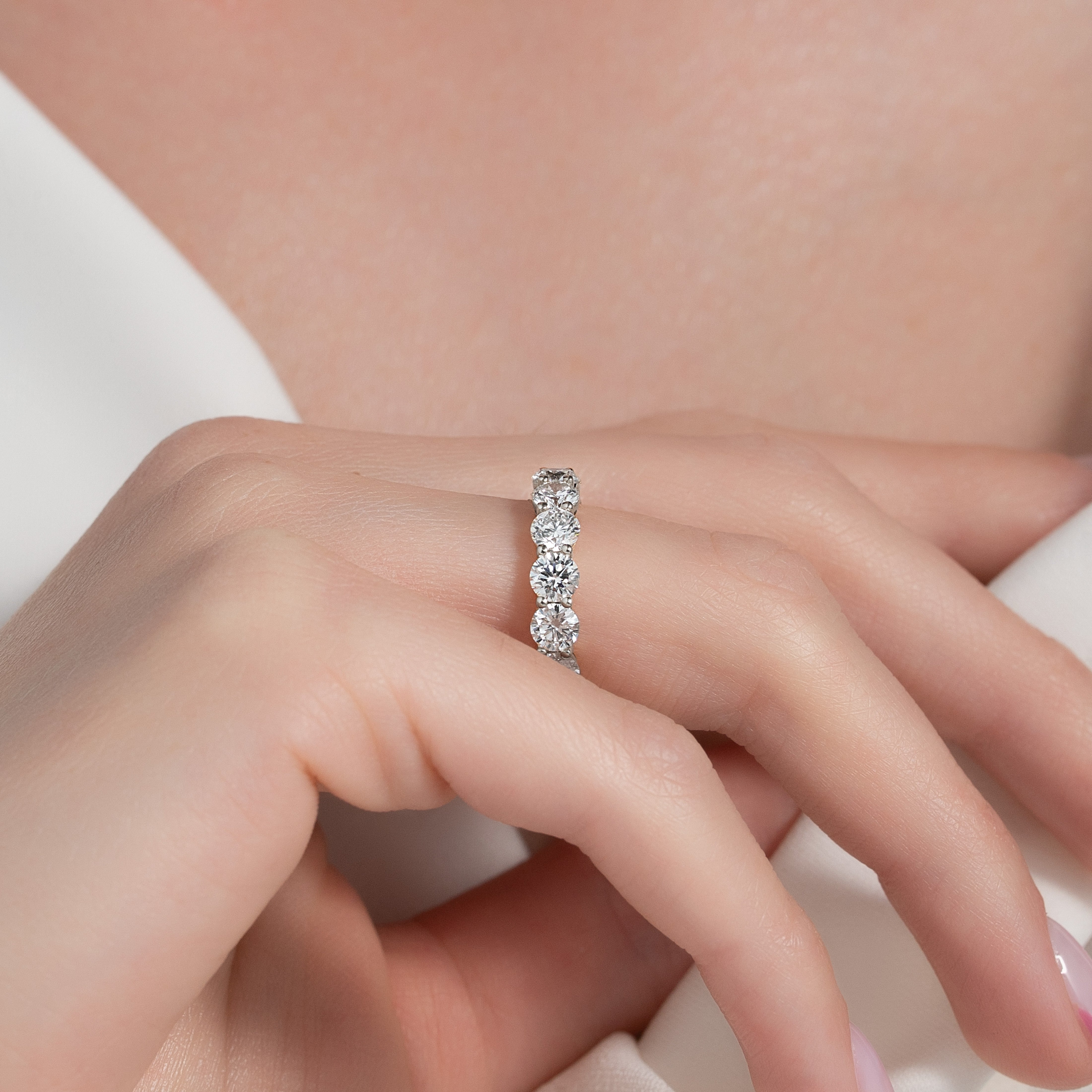 4ct Cleta Round Cut Moissanite Ring - Silver