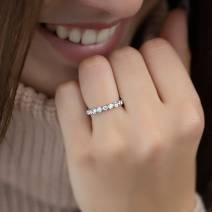 1ct Aliana Round Cut Moissanite Ring - Silver