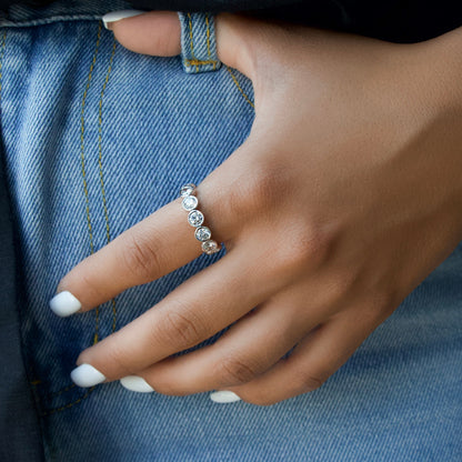 3.5ct Izolda Round Cut Moissanite Ring - Silver